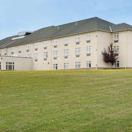 Days Inn By Wyndham Orillia Εξωτερικό φωτογραφία
